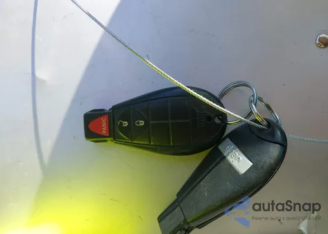 2017 Jeep Cherokee Latitude 4X4 z USA, uszkodzony, nr VIN 1C4PJMCS4HW587957